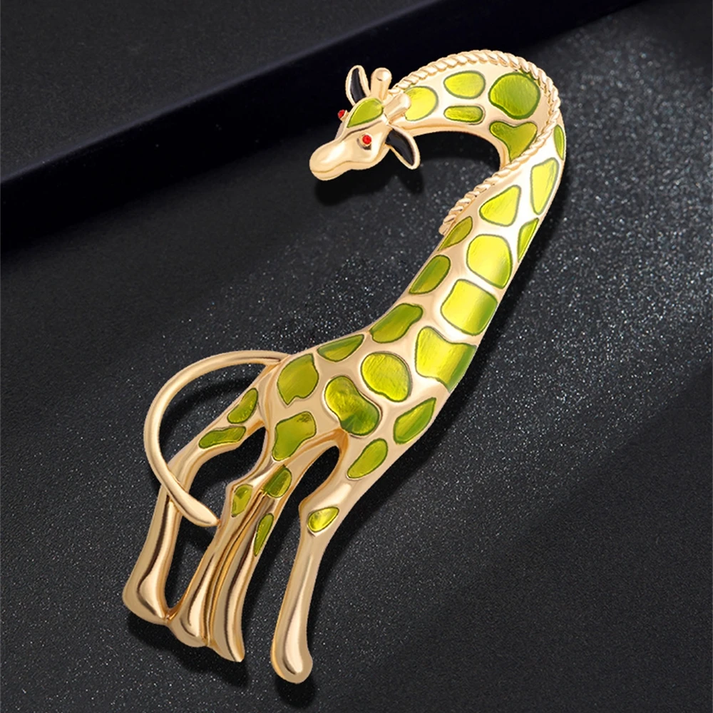 Vintage Creative Enamel Dripping Oil Giraffe Brooches for Women Trendy Casual Metal Animal Brooch Pins Personality Jewelry Gifts