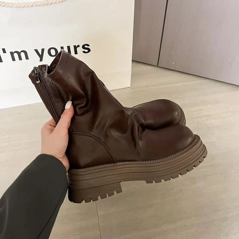 

Женские резиновые сапоги, обувь на молнии сзади, зимняя обувь, сабо, сапоги на платформе, женские сапоги с круглым носком, дождевой рок, 2021, осень, лоли до щиколотки