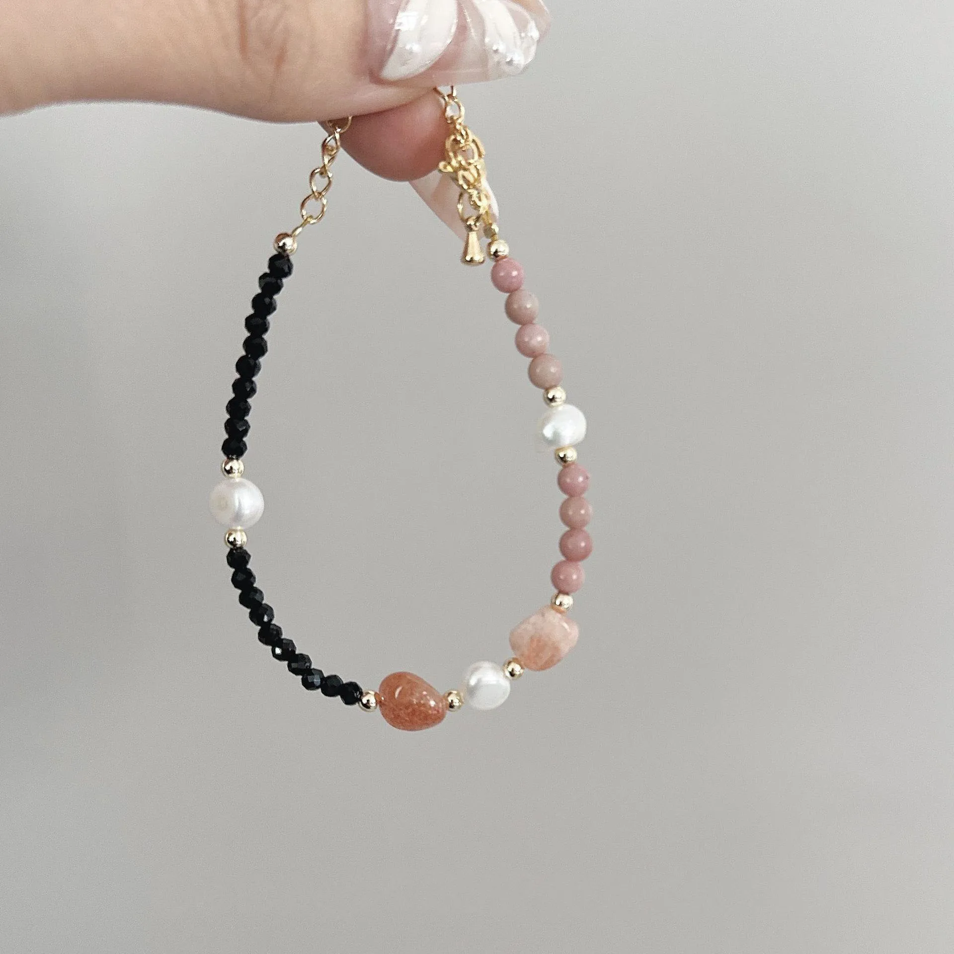 

Vintage Natural Rose Stone Sunstone Black Crystal Freshwater Pearls Beaded Strand Women Bracelet Fine Jewelry Accessories Gifts