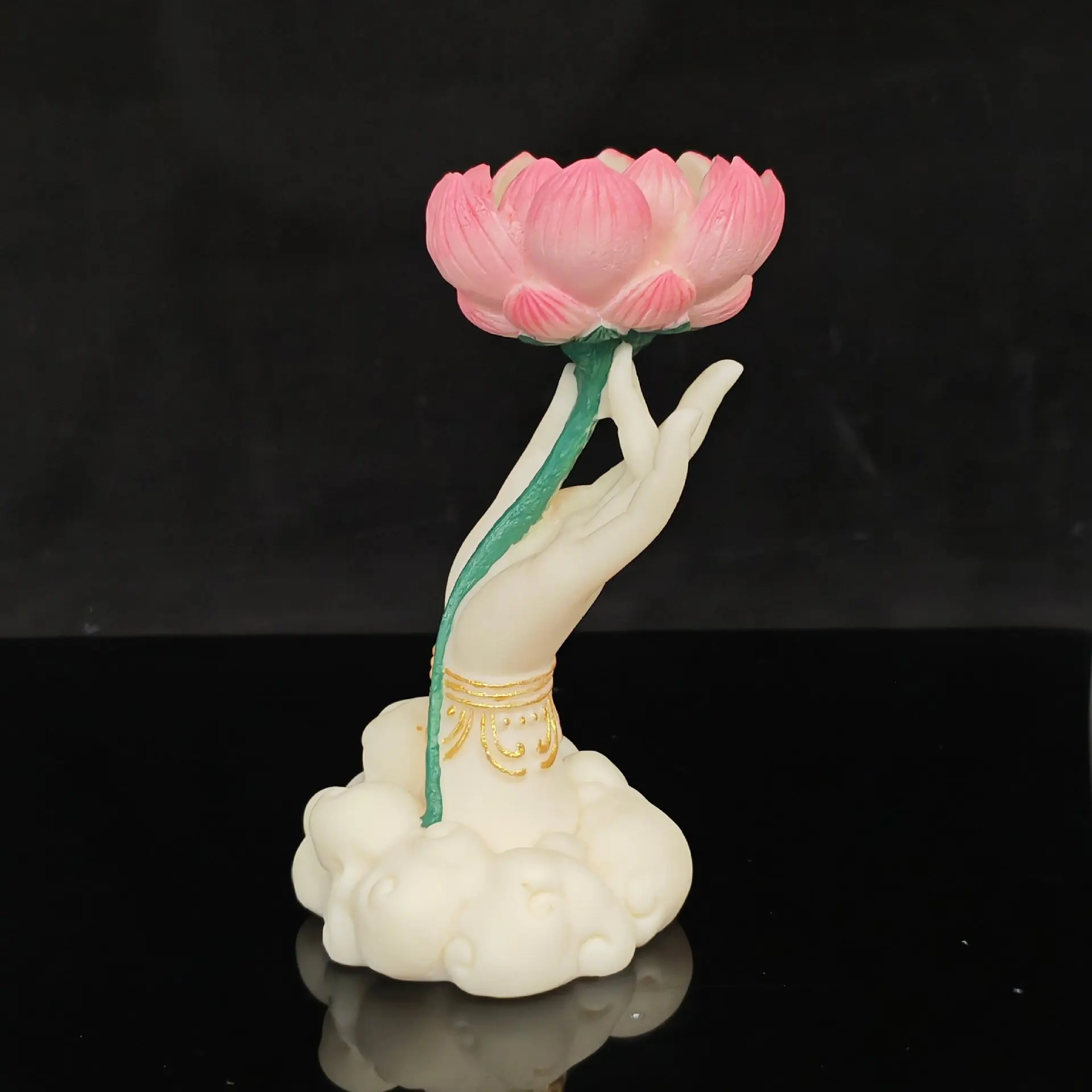 Ivory Nut Carved Guanyin Hand Lotus Incense Holder Desktop Figurine Tea Ceremony Zen Tea Room Craft Ornament