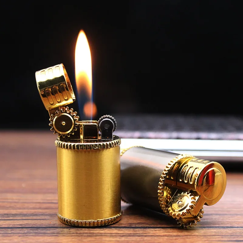 

2025 мини-металлические надувные зажигалки с песчаными колесами, компактные портативные зажигалки для сигарет, мужские подарки, оптовая продажа