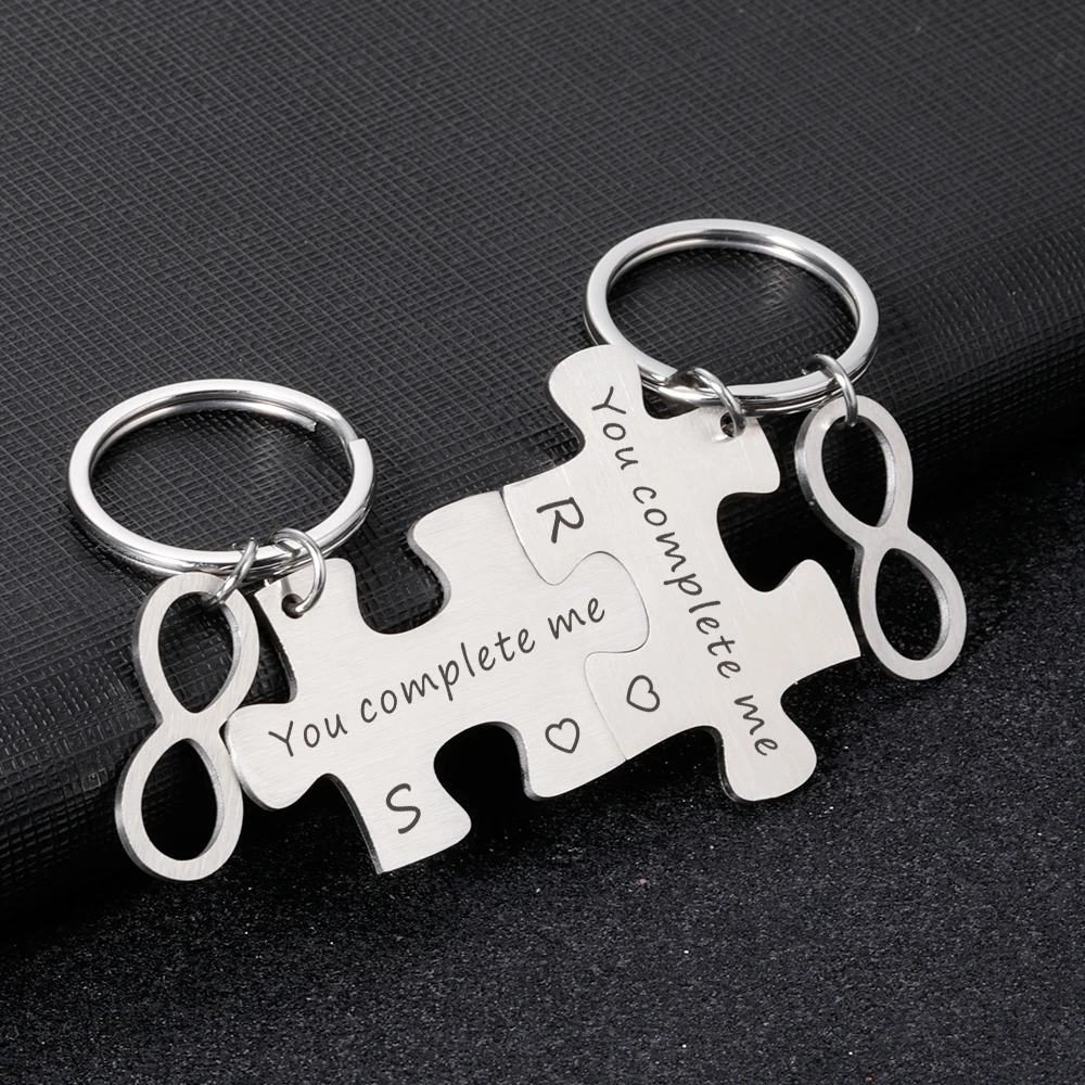 Customized Couple Key Chain Infinity Anniversary Gift Engraved with Initials Personalized House Keychain for Valentine Souvenirs