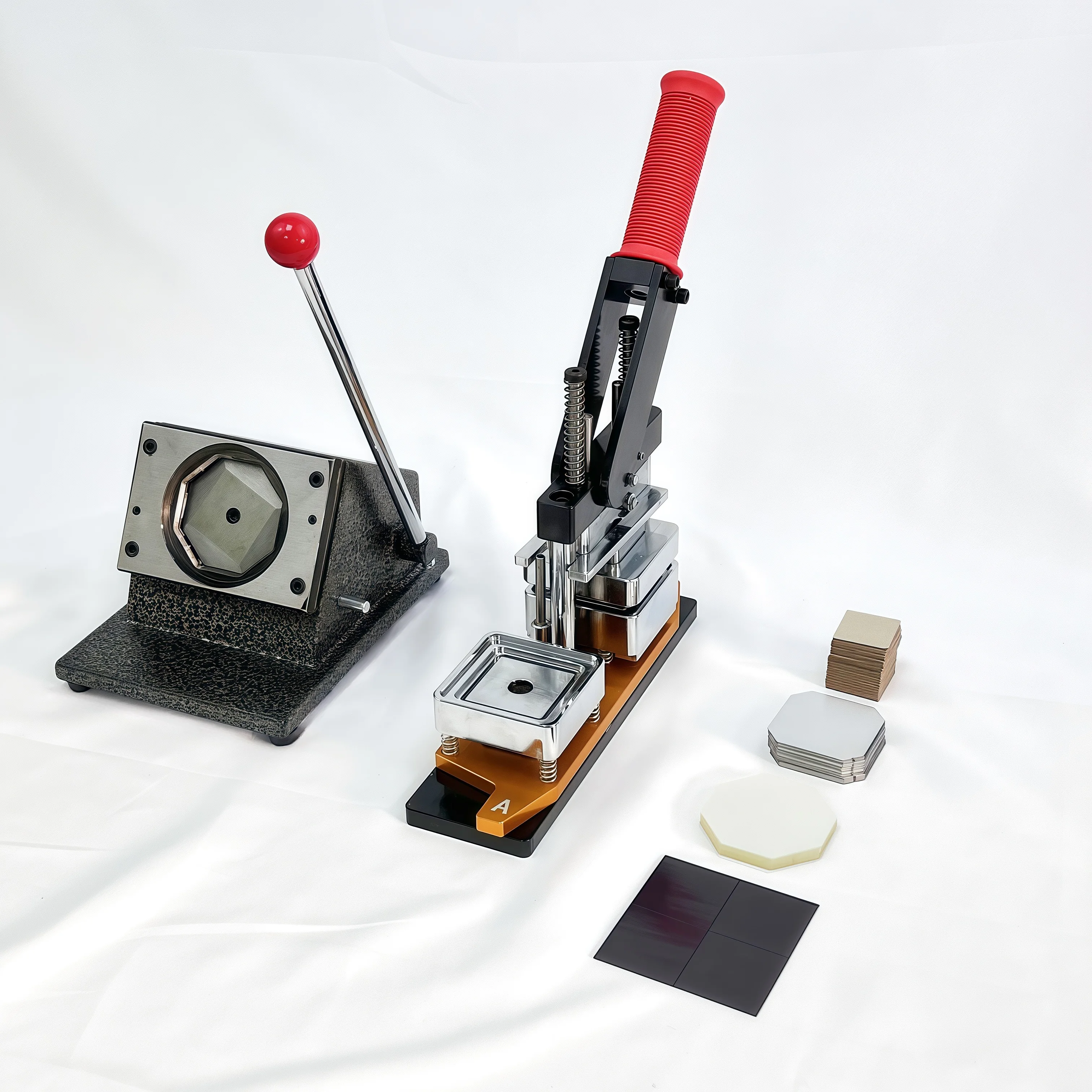 

63.5*63.5mm Manual Square Refrigerator Magnet Maker Machine Set With 1000pcs Tinplate Materials