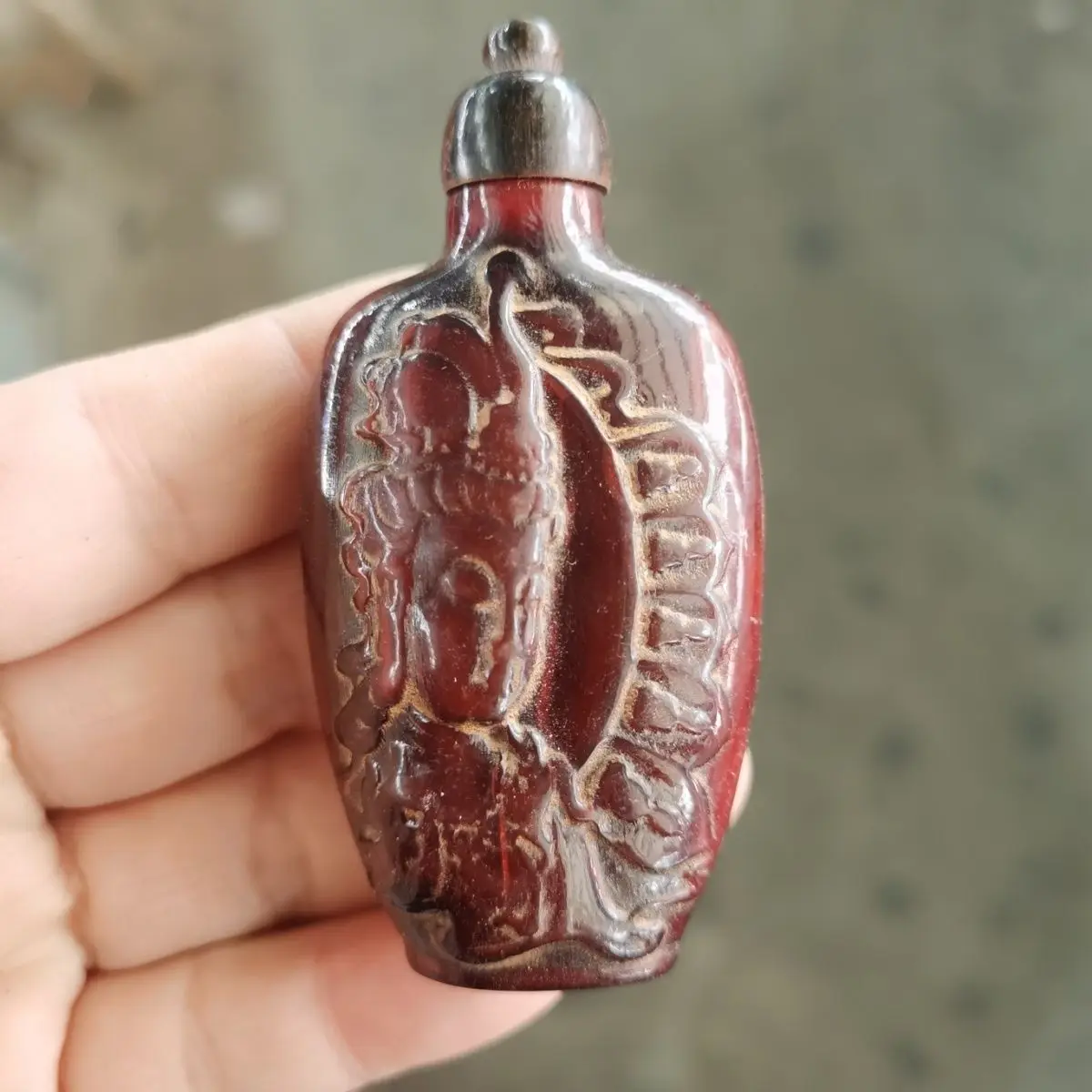 Retro Meditating guanyin bodhisattva Snuff Bottle mini bottle ﻿