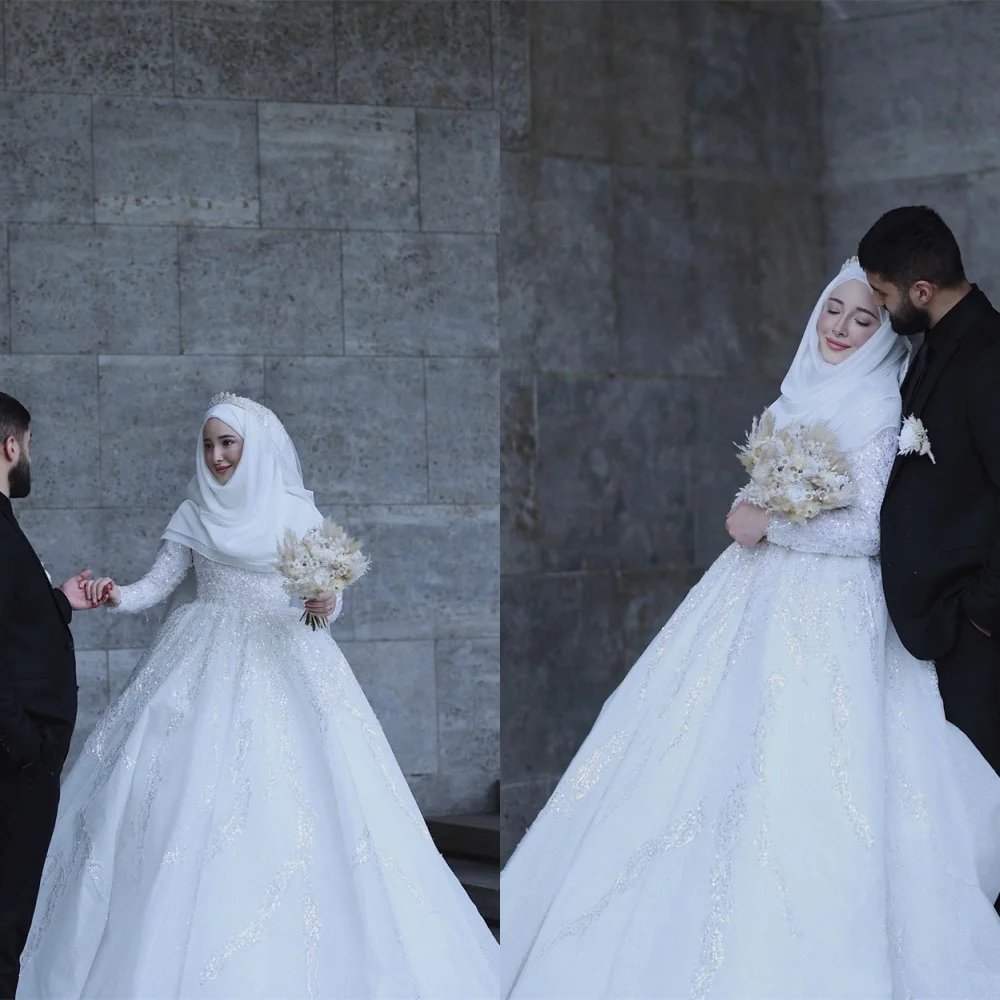 

Customized Exquisite White Organza Wedding Dress High Quality High Neckline Long Sleeves Chapel Train Sequined Bridal Gowns