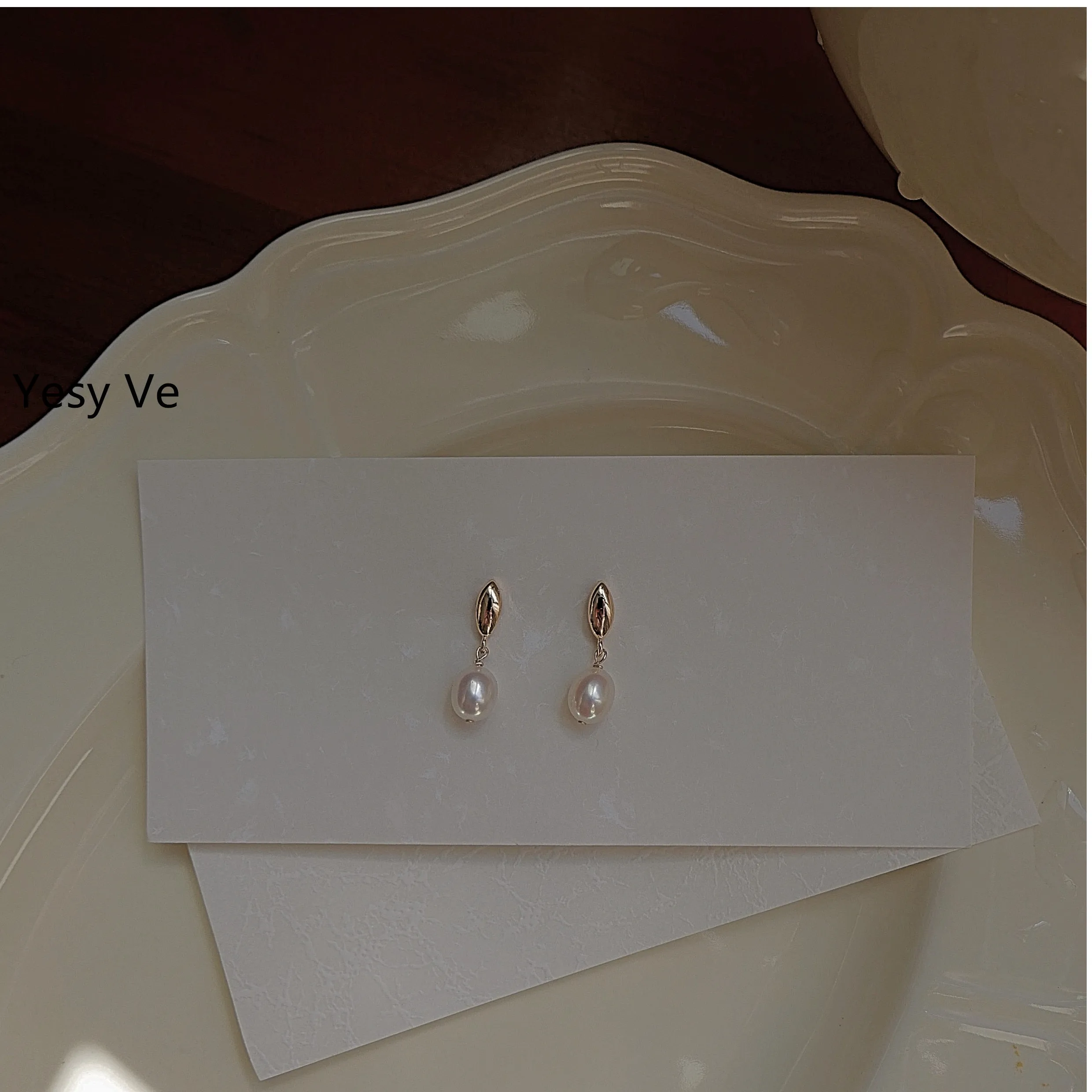 Yesy Ve Women Natural Pearls Earrings Mini Ear Decoration 100% Silver Daily Life Wear Stud Earrings New Arrival