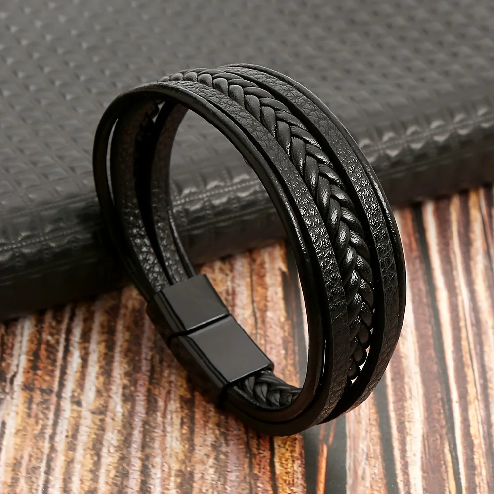 Mehrschichtige geflochtene Seilarmbänder für Männer, klassisches handgefertigtes PU-Lederarmband mit Magnetverschluss, trendiges Punk-Schmuckgeschenk