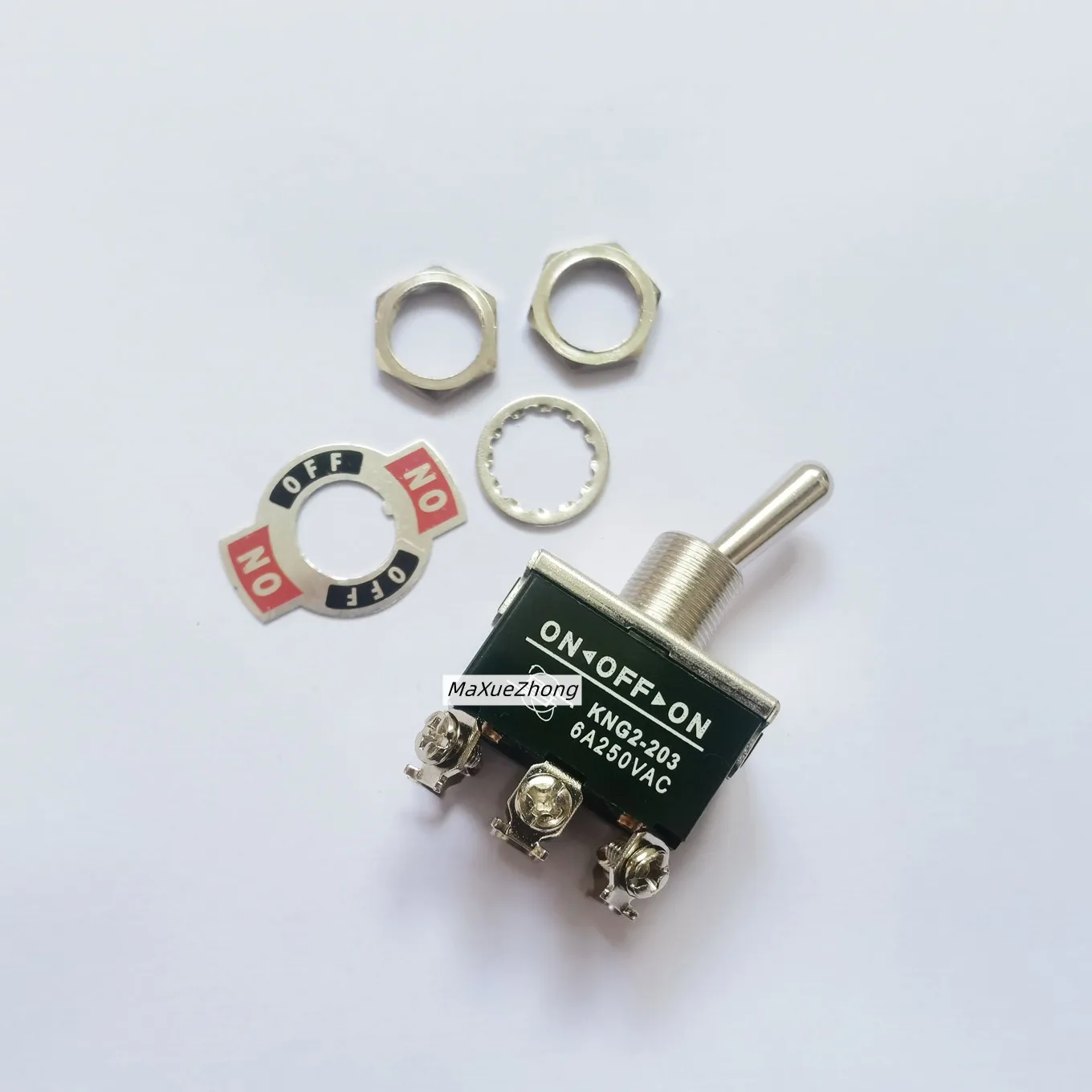 

Original new 100% KNG2-203 6A button switch 6pin 3gear shake head rocker arm toggle switch screw foot replace of KNG1-203 3A