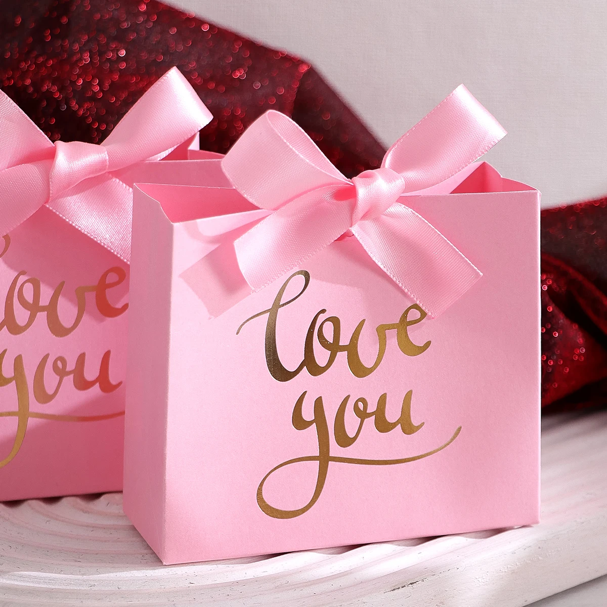 Set of 10 Cute Mini Gift Bags - “Love” Design for Candies, Chocolates and Small Gifts - Perfect for Valentine's Day, Anniversari