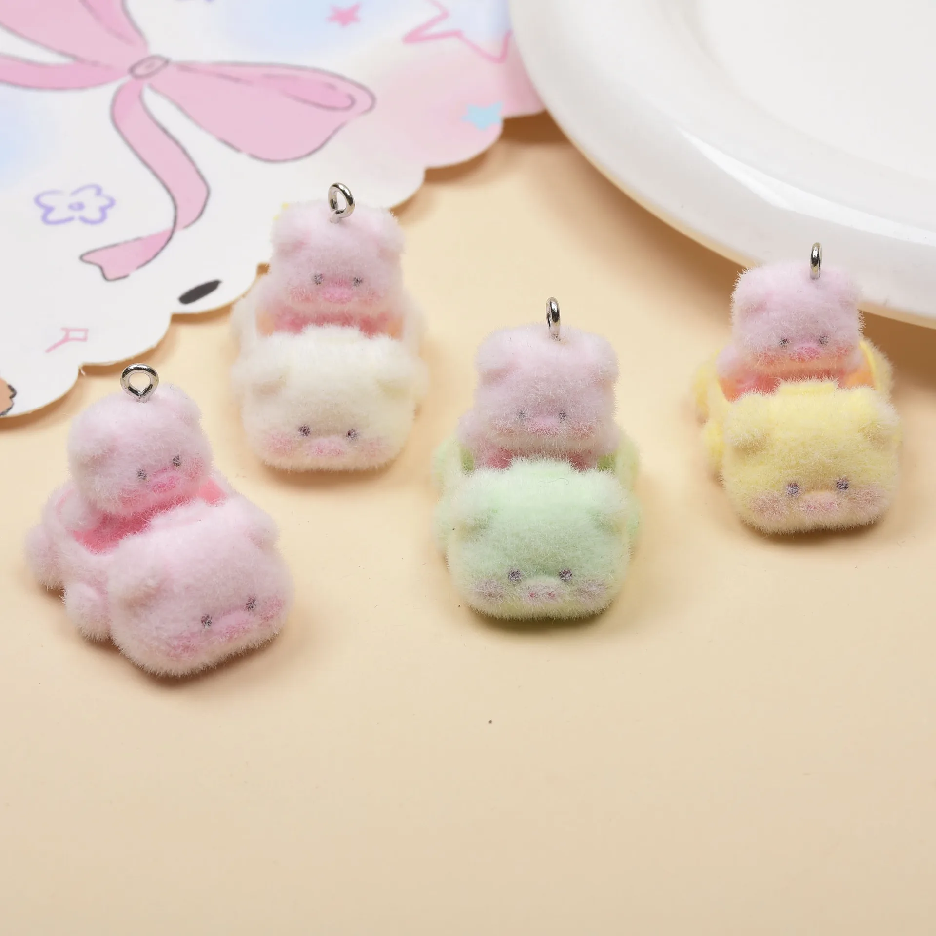 

20pcs 3D Flocking Resin Cute Car Pig Cartoon Animal Charms For Keychain Necklace Earnings Making DIY Jewelry Accessories