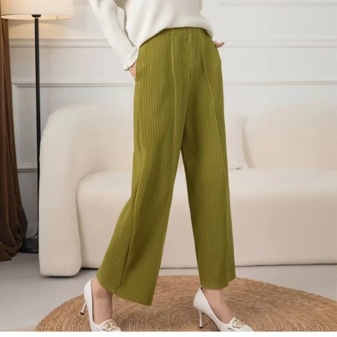 YUDX Miyake Pleated Slim Wide-leg Women\'s Trousers Loose Casual Solid Colour Straight Nine-minute Trousers 2024 Early Spring New