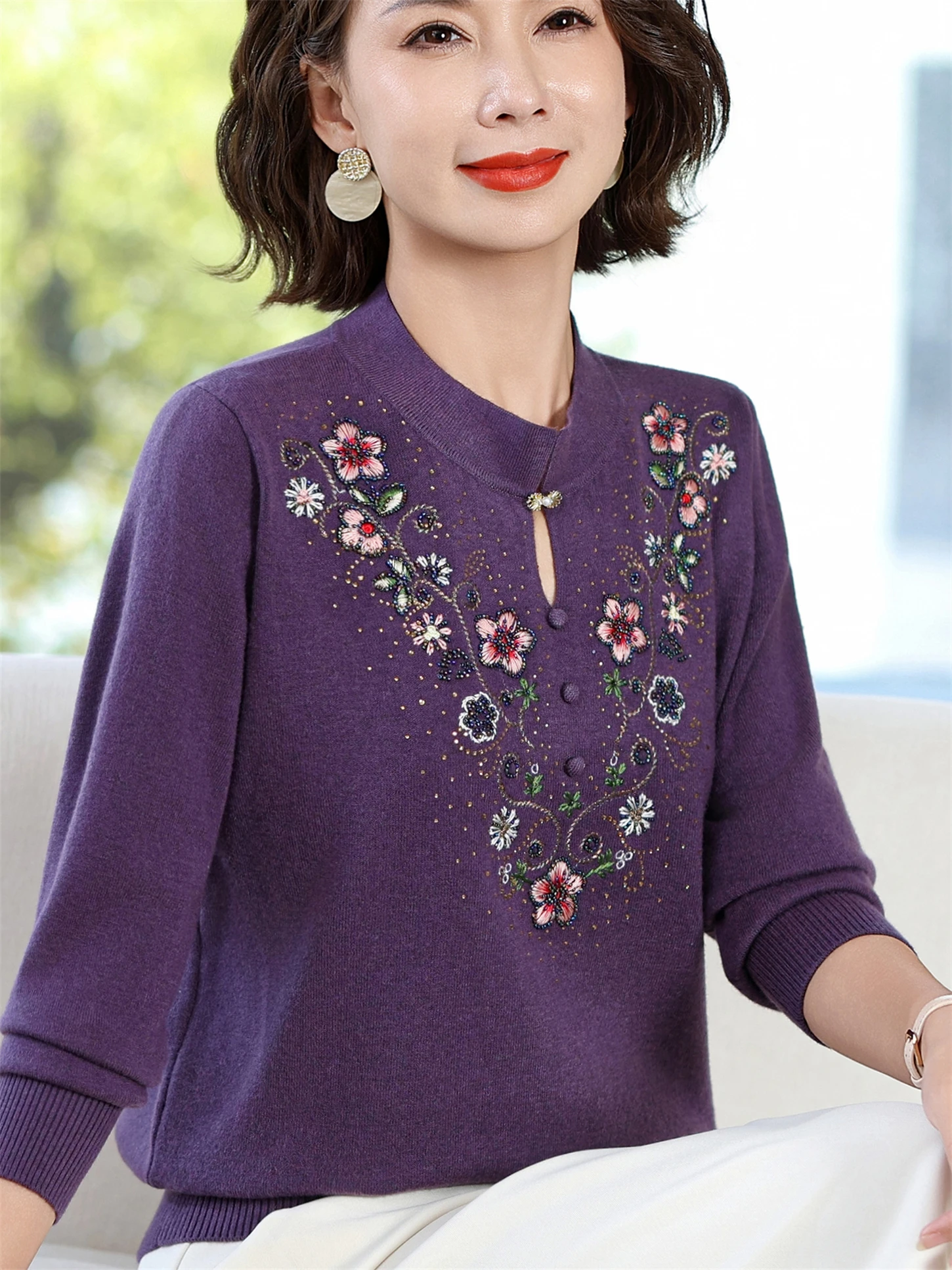 

Faionable Knitted Woolen Top Loose Women's Sle New Chinese Mommy Autumn Wear Embroidered Trendy Base irt for Middle-Age...