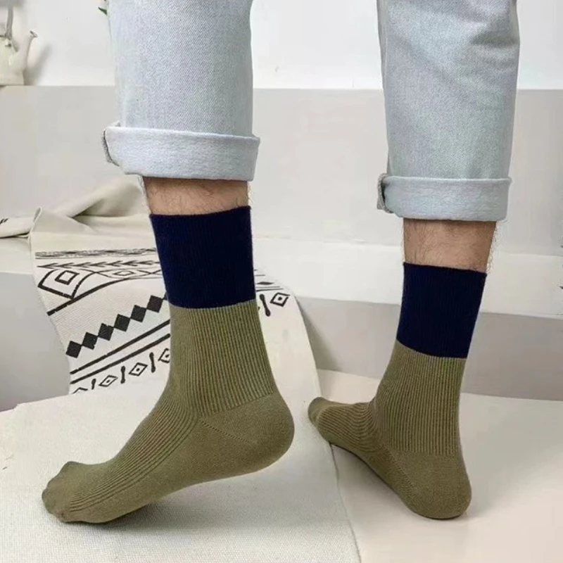 5 Paar Herren-Herbst-Winter-Mittelschlauch-Wollsocken zur Wärmeverdickung, Farbblockierung, Einfachheit, Komfort, Kaschmir-Herrensocken