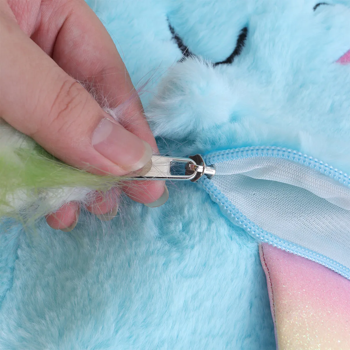 

Рюкзак с единорогом для девочек, детей, школьников, мягкий на ощупь, вместительный, с отделением на молнии с защитой от кражи, регулируемый