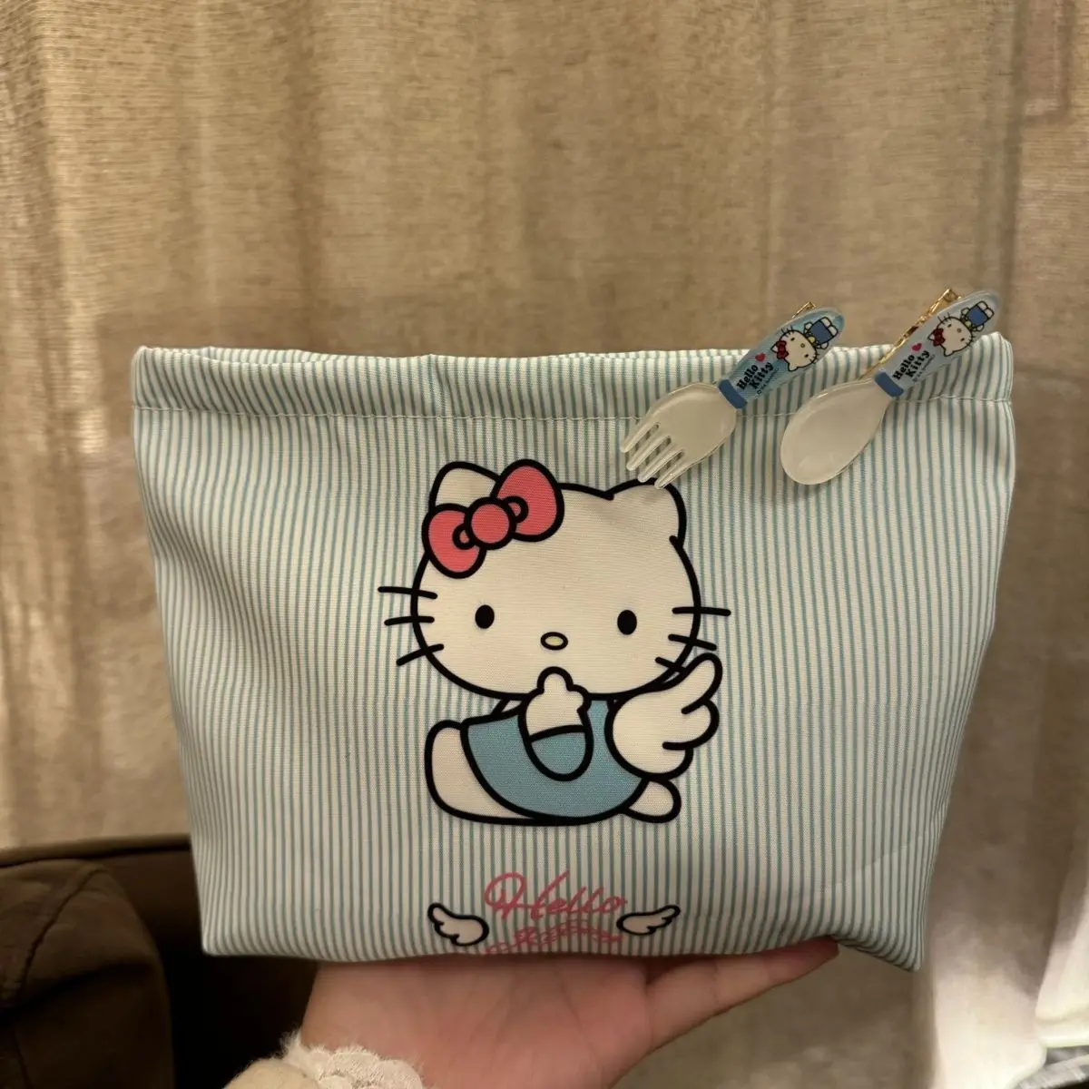 

Косметичка Sanrio Hello Kitty, портативная женская сумка-клатч на молнии для путешествий, подарок на день рождения