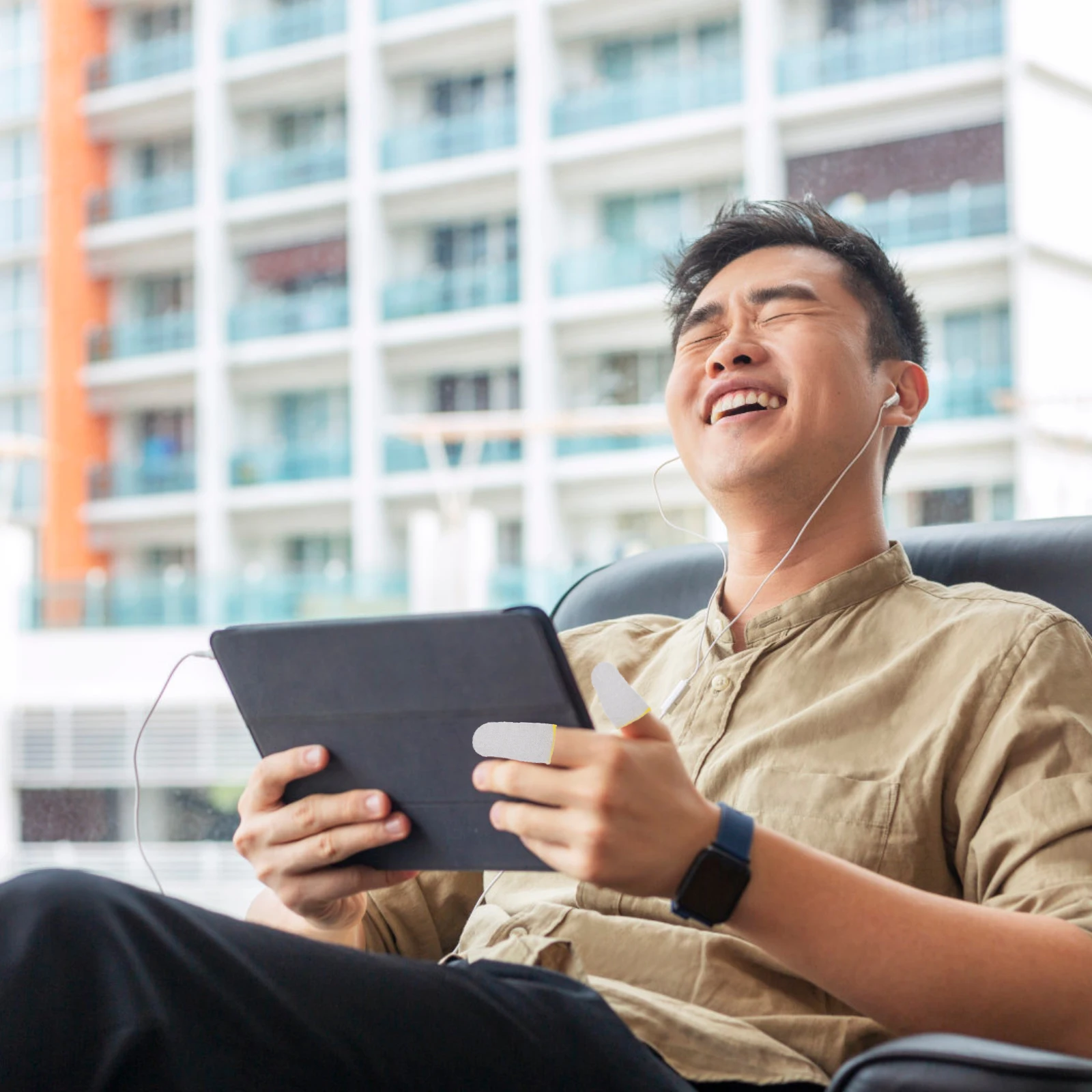 Breathable Gaming Finger Sleeves Anti- Finger Covers Lightweight Sweaty Finger Protectors