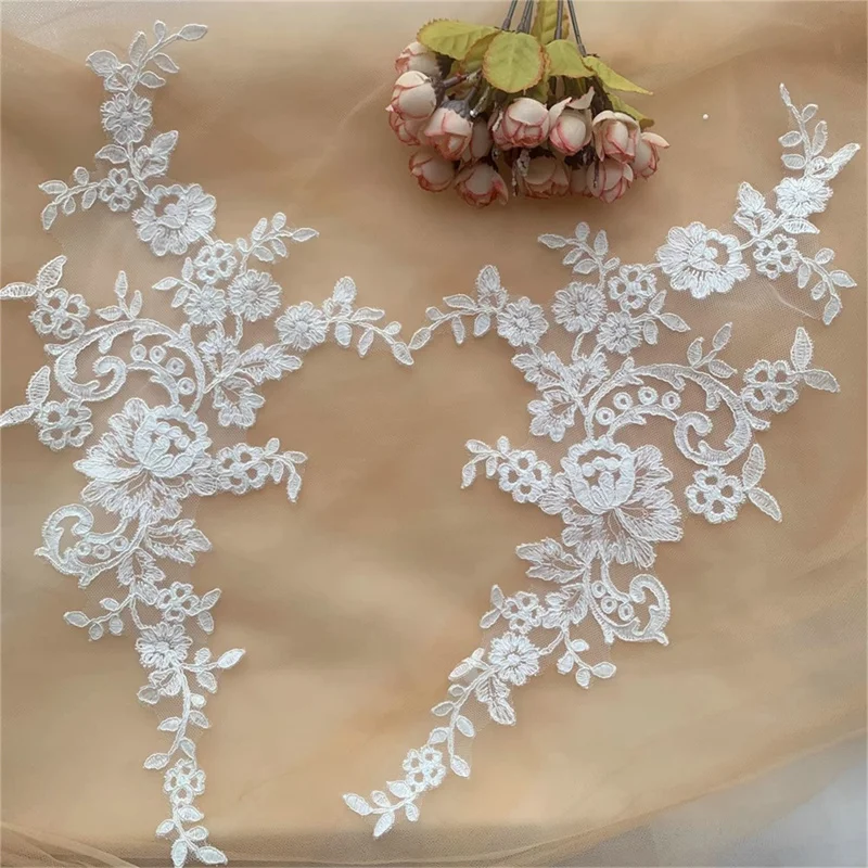 กลีบดอกไม้ปักลายลูกไม้สำหรับกางเกงยีนส์เครื่องประดับ DIY แต่งงานผ้าคลุมผมเจ้าสาวจำนวน1คู่