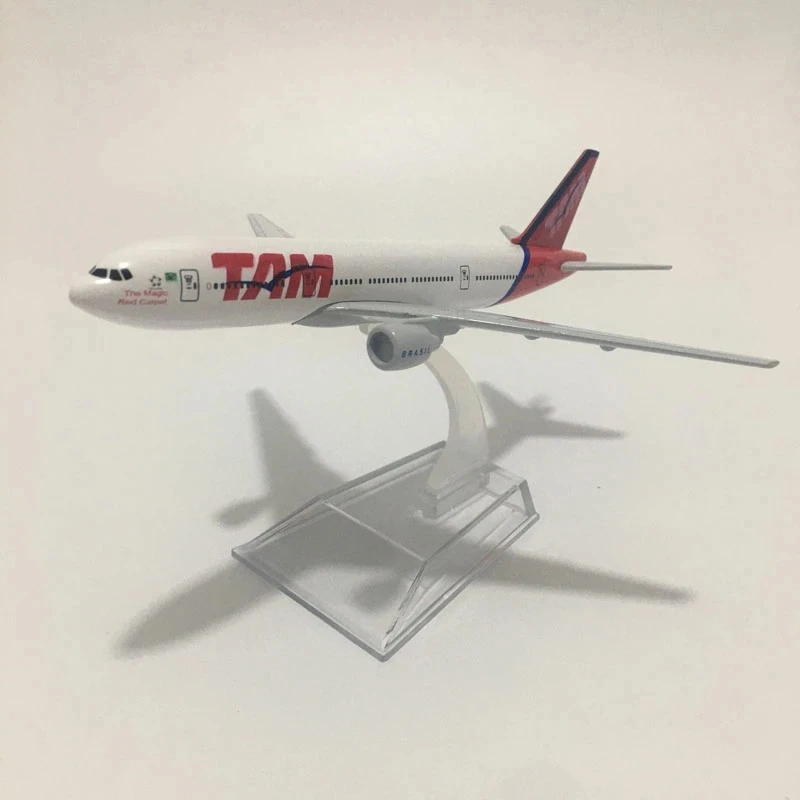 1:400 مقياس نسخة معدنية 16 سنتيمتر B777 البرازيلي TAM الخطوط الجوية 777 ايرباص نموذج طائرة اللعب الطيران الديكور جمع