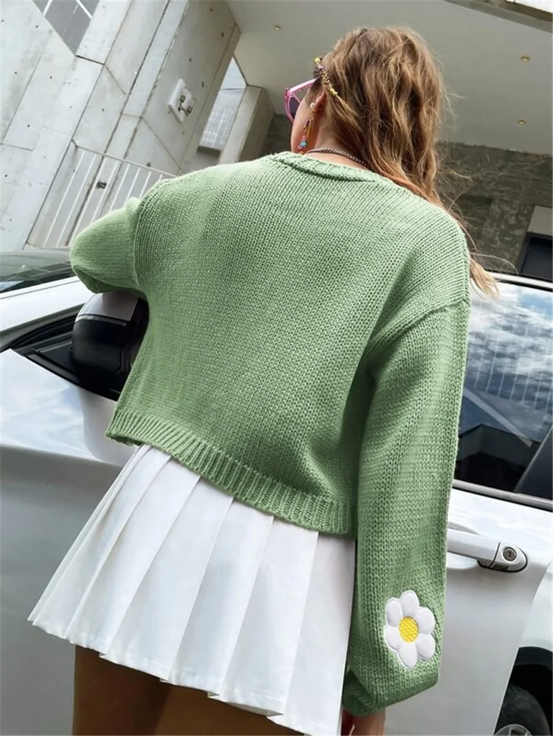 European and American women\'s autumn new sweet flower pattern sweater cardigan loose short knitted women\'s sweater jacket