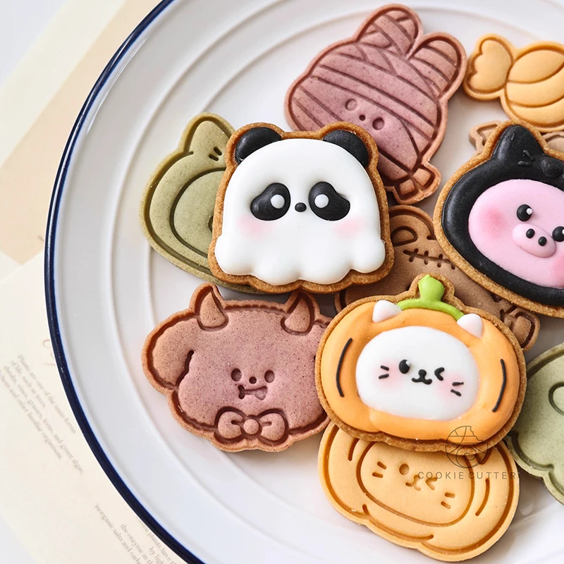 8Pcs/Set Halloween Cookie Mold Animals Witch Pumpkin Bear Shape Icing Cookie Cutters And Stamps DIY Cake Tools For Decoration