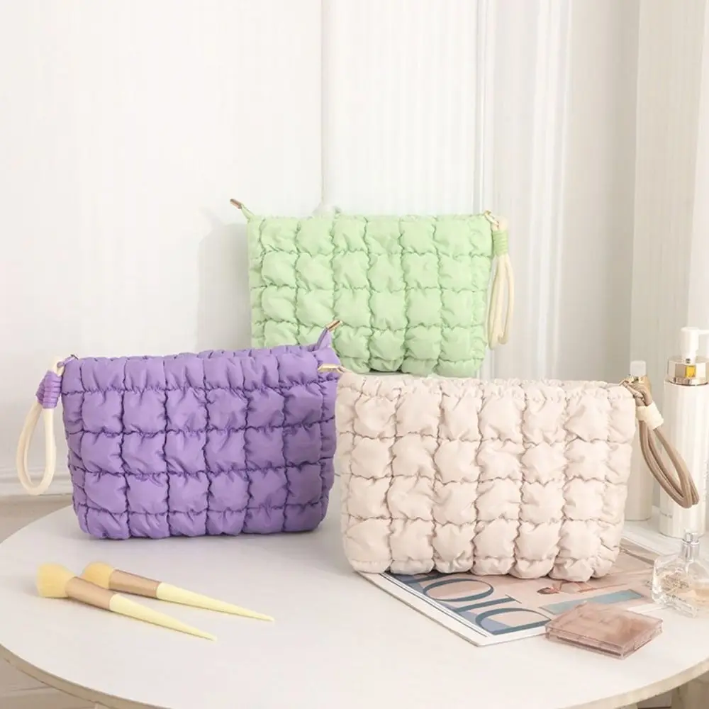 

Sweet Korean Style Puffy Makeup Pouch With Zipper Solid Color Cloud Handbag Soft Large Capacity Cosmetic Bag Women Girls