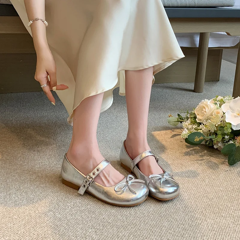 

Round Toe Soft Soled Women Singles Shoes Leather Silvery Butterfly Knot Buckle Strap Flat Heels Large Size Women's Shoes 35-45