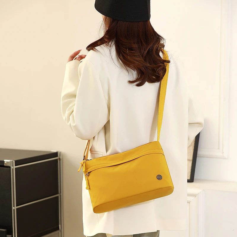 حقيبة ترفيهية خارجية عالية الجودة على الطراز الأفقي، حقيبة كتف كروس أنيقة ومتعددة الاستخدامات، حقيبة كتف نسائية بسيطة