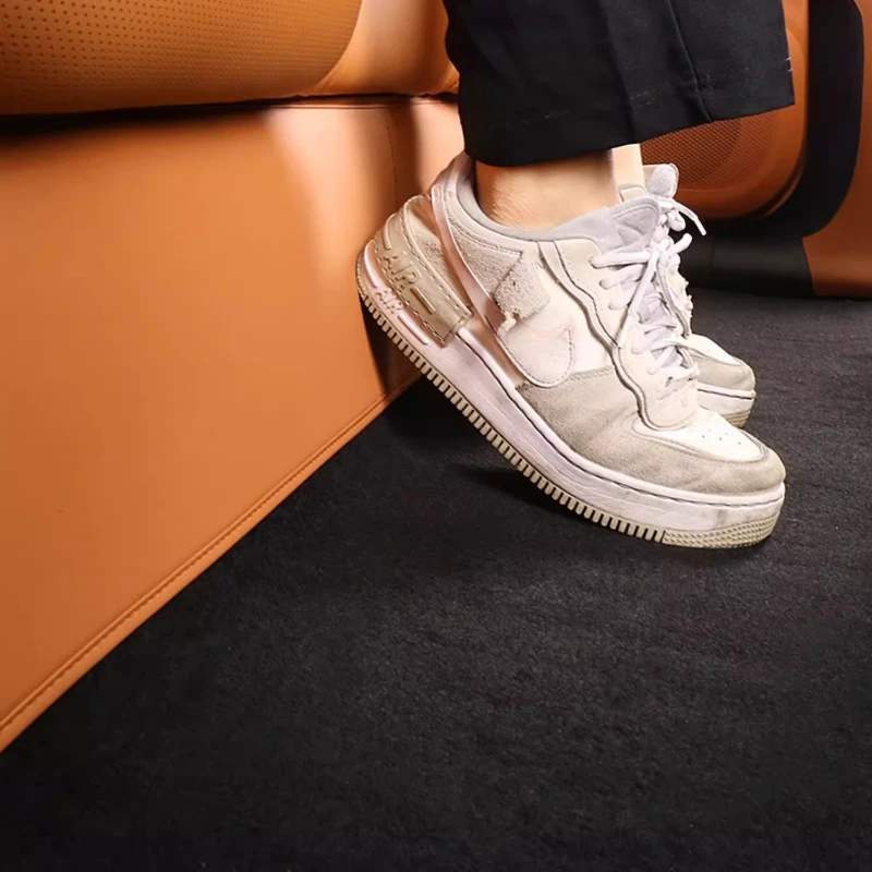 ل LEAPMOTOR C10 كرسي المقعد الخلفي من جلد الغزال وسادة حماية مضادة للركلة خاصة موردي الديكور ملحقات التعديل الداخلي