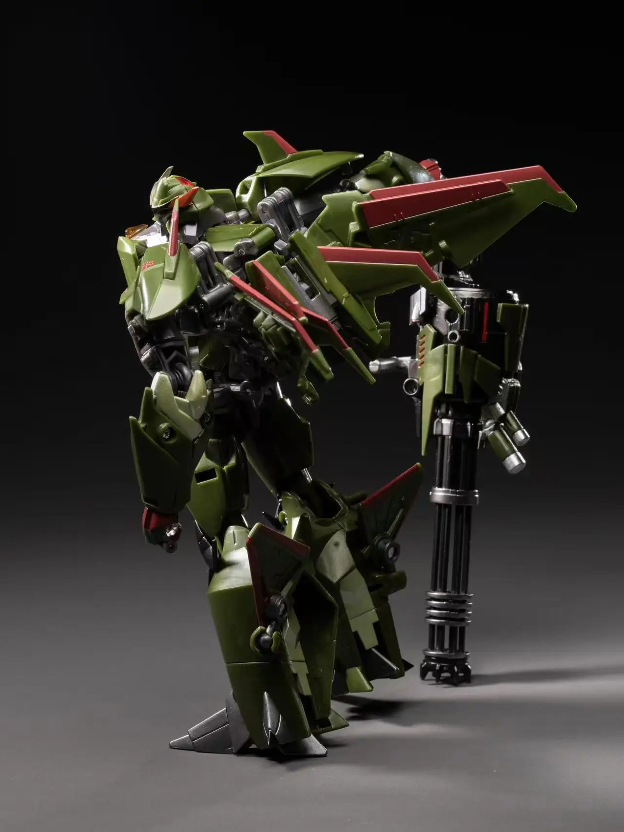 

[Pre-Order] Transformation Gear Factory APC Bolt TFP Skyquake Modified Version Action Figure