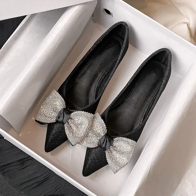 

Soft Bottom Shallow Ladies Footwear Pearl Slip-on Apricot Low Heel Elegant Y2k 2025 Summer Non Social Trend Women's Flat Shoes