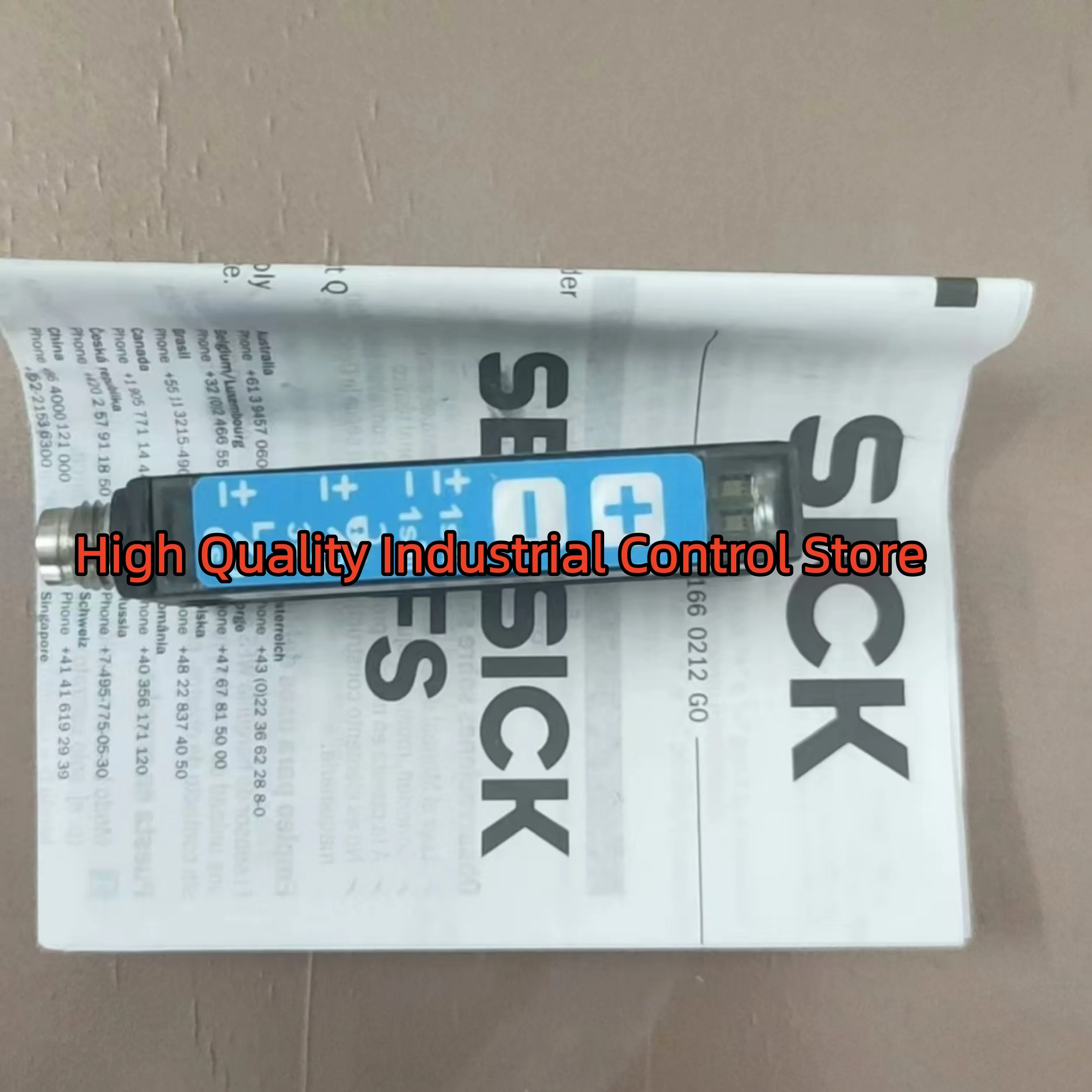 

Photoelectric switch WFS3-40N415 brand new WL100-2P4429