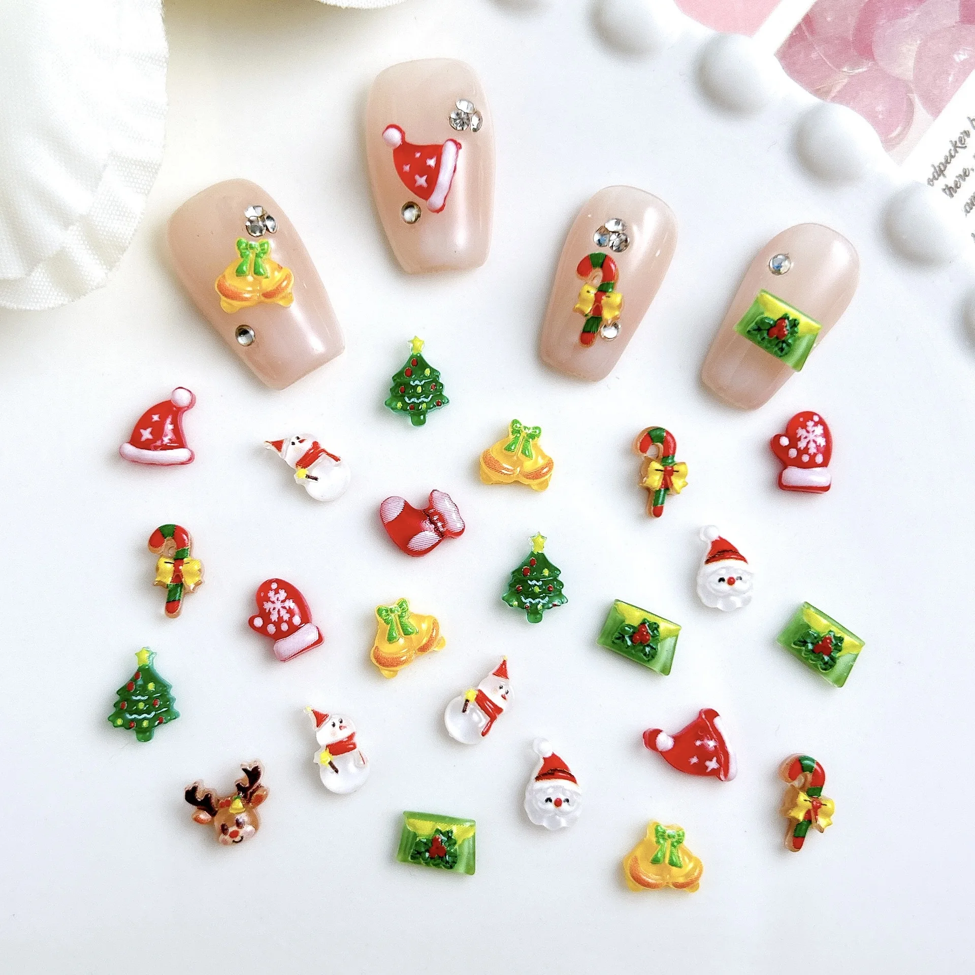 10 pz Mini Cartoon Unghie Invernali Pendenti E Ciondoli Bulk Carino Cappello Di Natale Pupazzo di Neve Regali Resina Unghie 3D Decoracion Unghie FAI DA TE Unghie artistiche Accessori