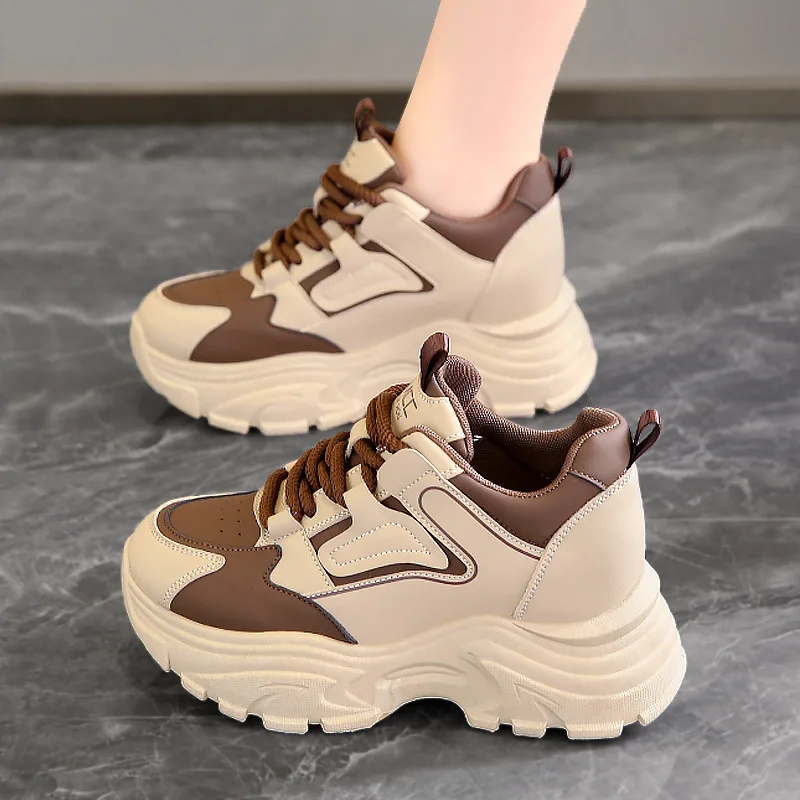 

New anti-slip casual shoes for women in Spring 2025, fashionable and versatile, height-increasing thick-soled dad shoes