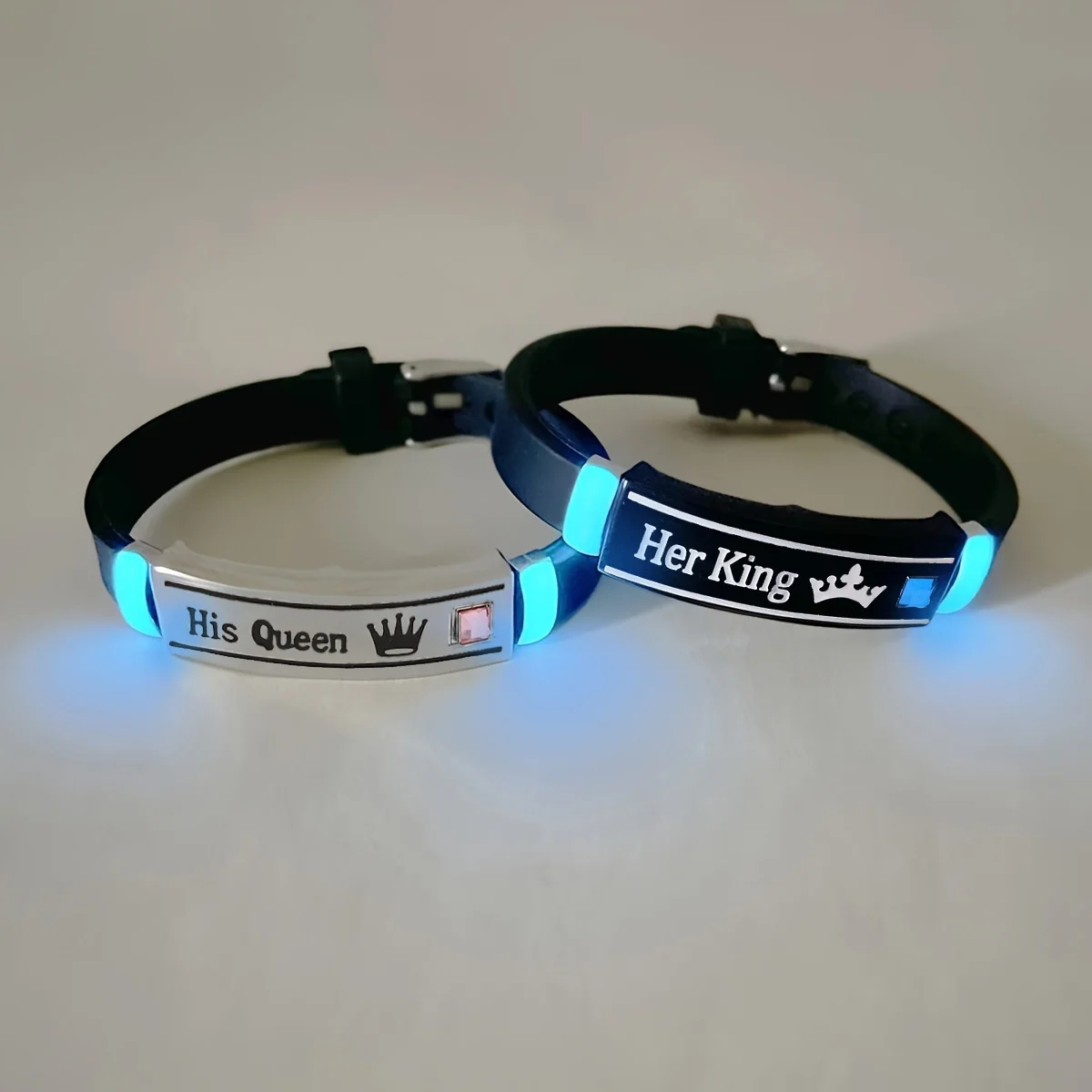 2 Pieces/Set of Luminous Accessories Her King His Queen Crown Couple Bracelet Fashion Silicone Bracelet