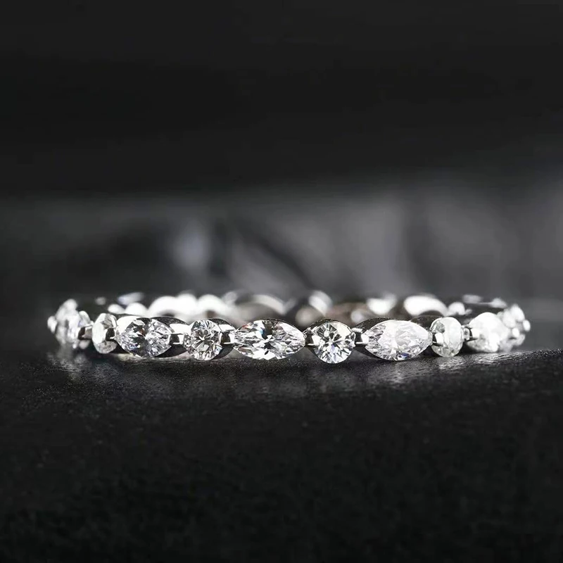 Huitan Marquise Cubic Zircon Design Women Rings Thin Band Temperament Versatile Female Finger Rings Statement Jewelry Fancy Gift