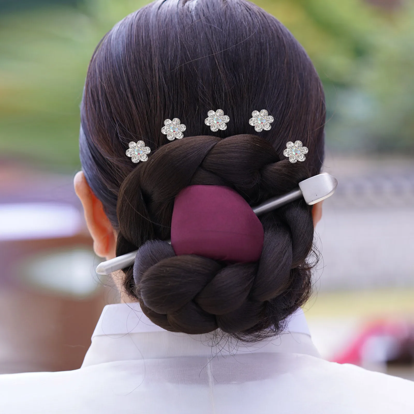 

12pcs Pearl Clips Spiral Pins Rhinestone Accessories Women Long Spiral Hair Clips Hair Styling Tools Durable Alloy