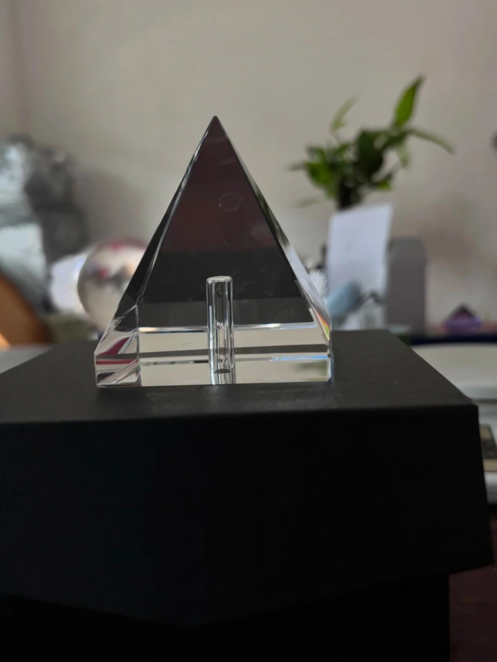 Crystal Glass Record Weight Stabilizer, Pyramid Vinyl Turntable Clamp, 245g Transparent