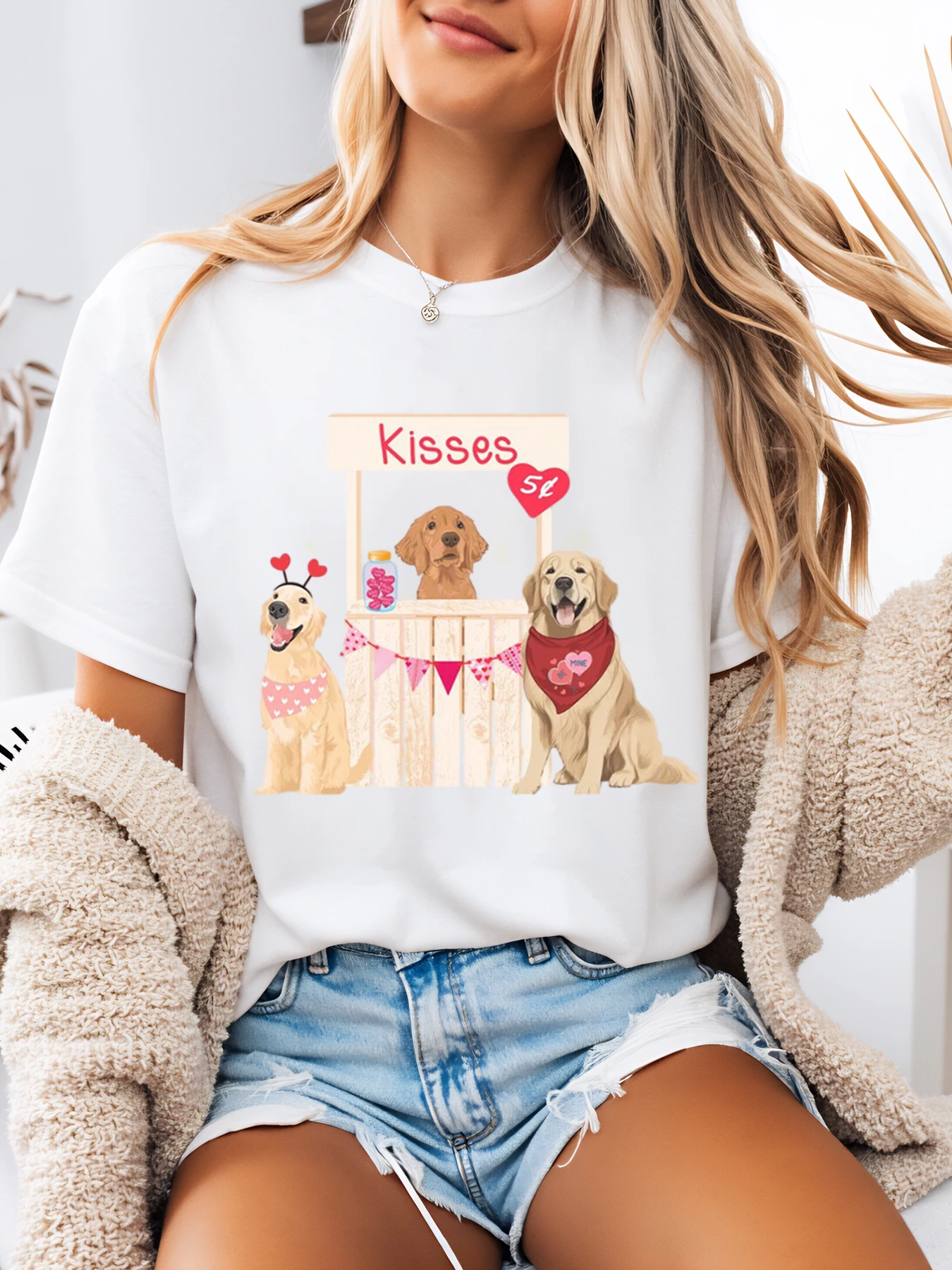 

Dog Kisses Stand Valentine T-Shirt Women Casual Outfit for Valentine's Day White Plus-Size