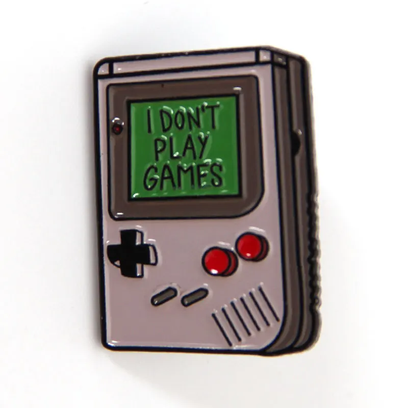 بروش المينا لمشغل اللعبة المثير للاهتمام ، شارة معدنية للملابس ، قبعة وحقيبة ظهر ، هدايا الإكسسوارات ، مجوهرات لحقيبة الظهر ، لا ألعب الألعاب #1