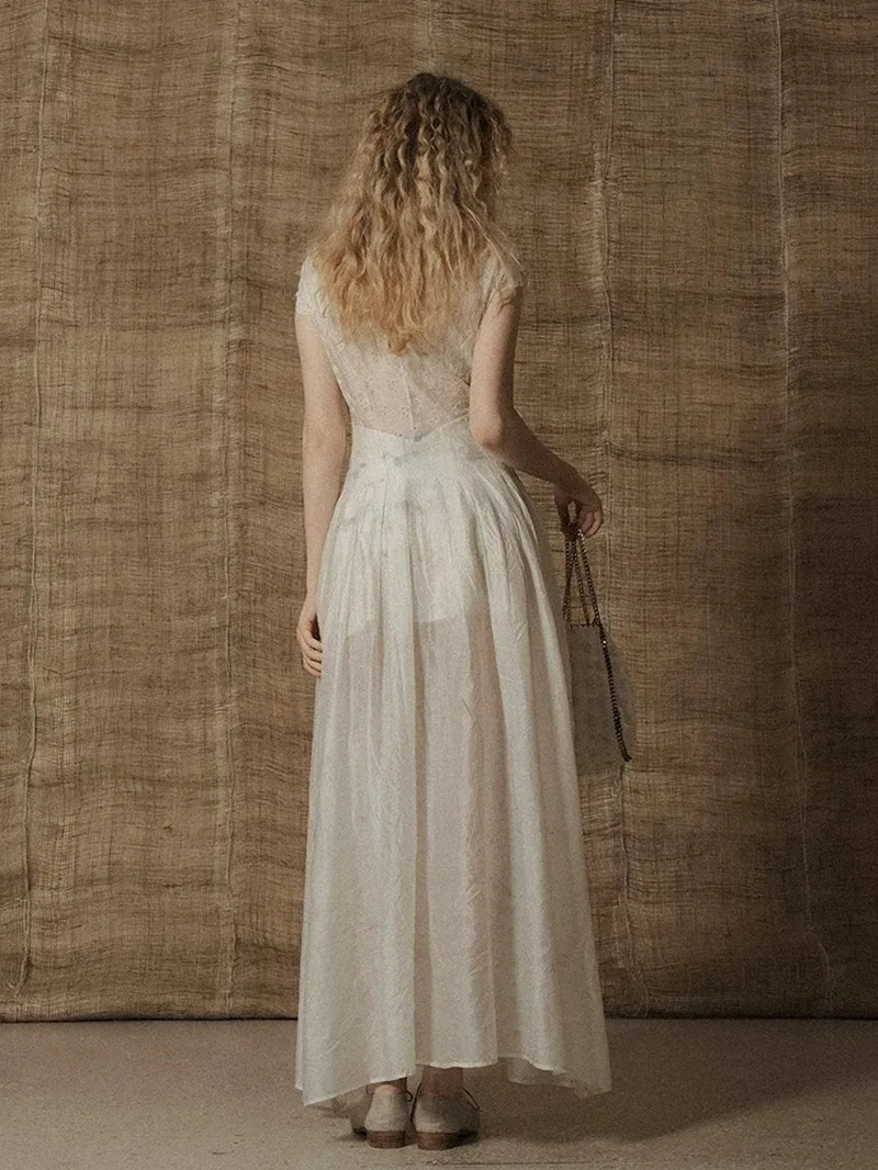 2025年フランス風ロマンティックレースマキシドレス、ダンス風ロングイブニングドレス、花柄刺繍入りエレガントなウェディングゲストドレス