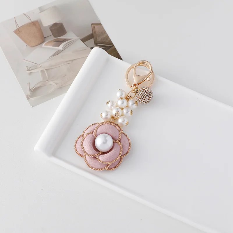 Boutique French Fragrant Breeze Pearl Perfume Chain Camellia Flower Keychain Car Key Bag Charm Women Girl Keyring Gift Jewelry — zdjęcie 6