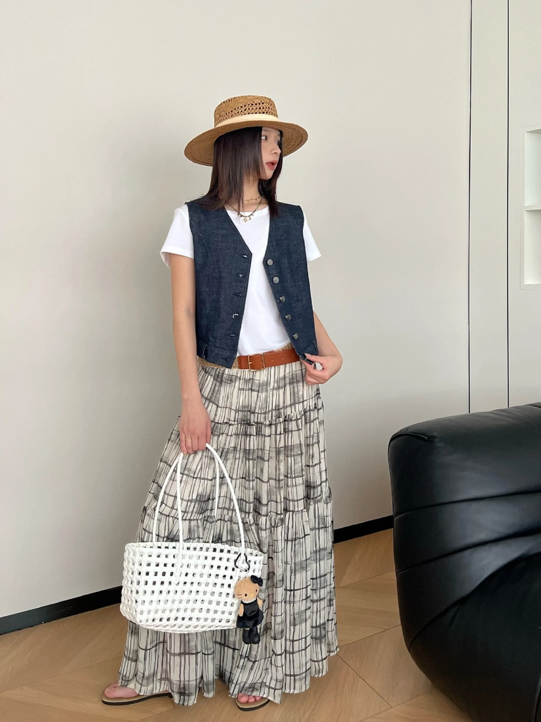 

Women's V-Neck Belted Vest High Waist Skirt Two-Piece Set Spring Summer Loose Fit Breathable Short Sleeveless Outfit