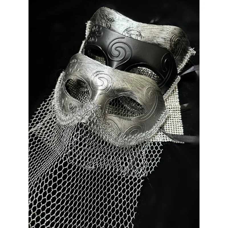 

2025 Mask Female Retro Men's Mask Ball Party Zorro Halloween Punk Pair