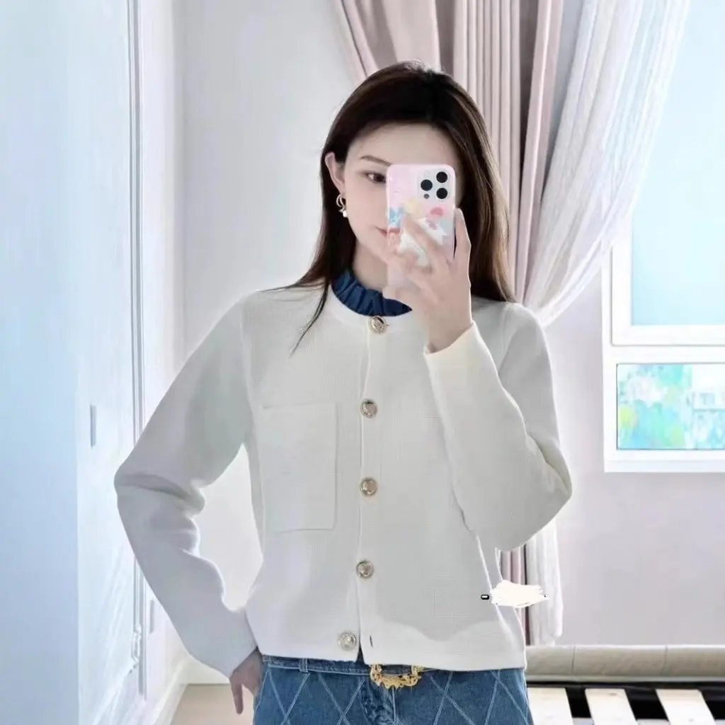 

Women's French Retro Ruffled Detachable Collar Embroidered Wool Cardigan Coat Autumn Winter New Arrival