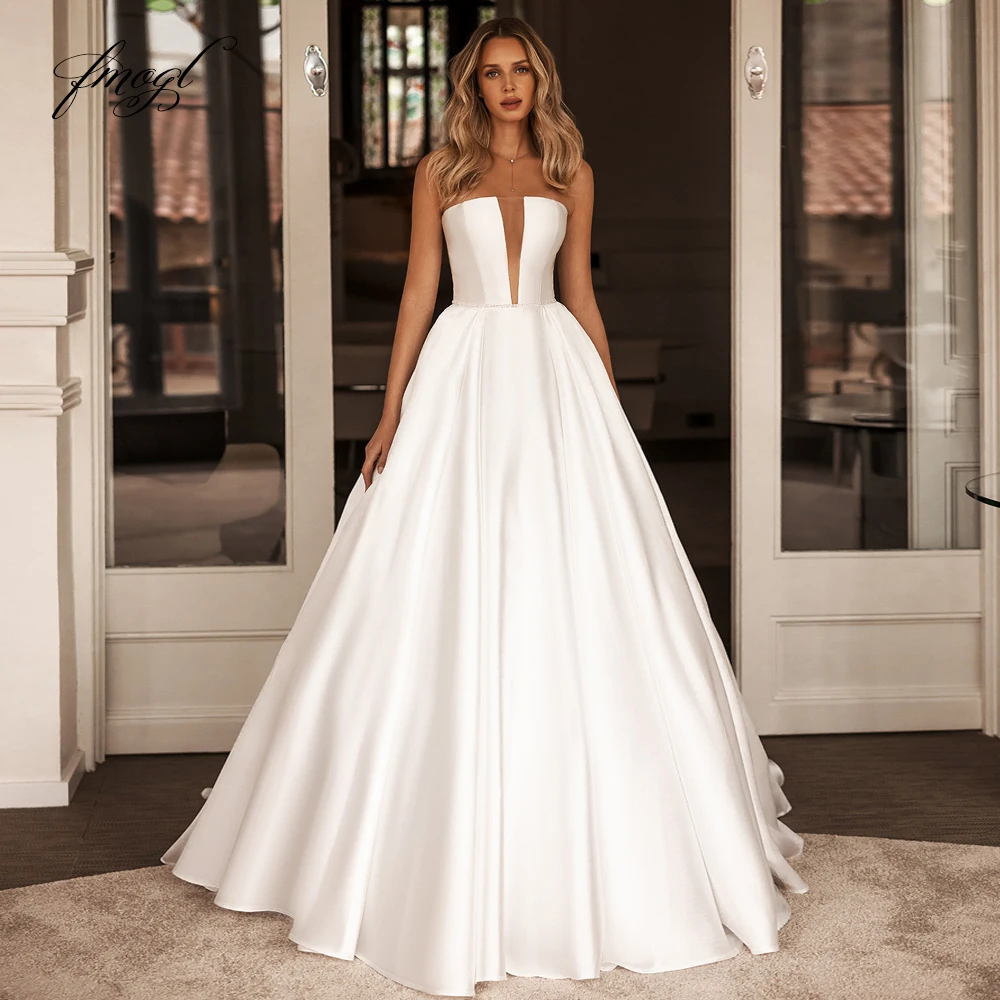 

Fmogl Elegant Strapless Matte Satin Vintage Wedding Dresses Simple Backless Belt Court Train A Line Bridal Gown