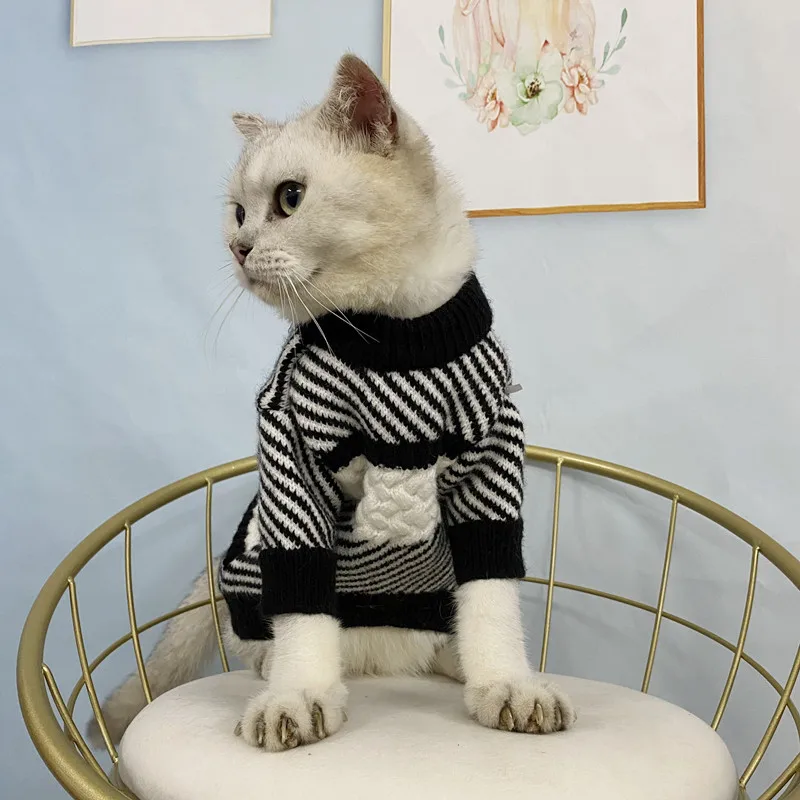 Autumn and Winter Pet Sweater Arctic Cashmere Thickened Warm Puppy Kitten Teddy Blue and White Pomeranian Doll Japanese