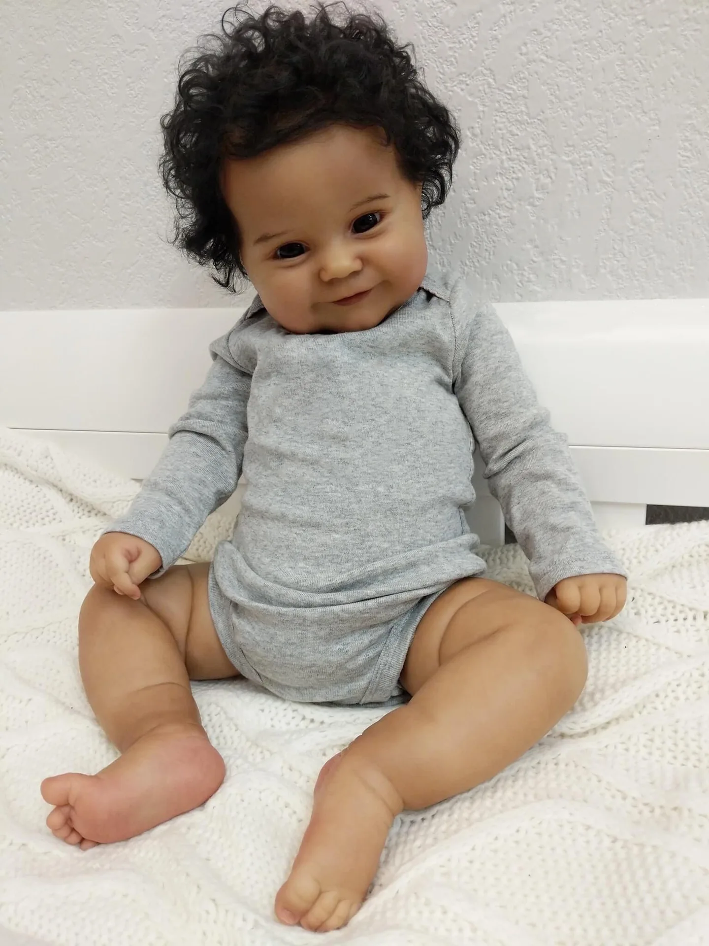 

Two Option 50CM Full Silicone Vinyl/ Cloth Body Dark Skin Finished Reborn Baby Dolls Black Girl Maddie African American Doll Toy