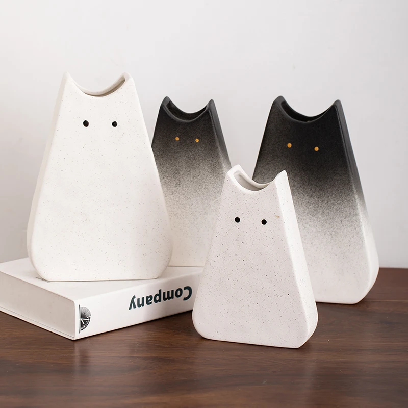 

Creative and adorable cat-shaped ceramic vase for decorating flowers, dried flowers, hydroponic plants, suitable for dining tabl