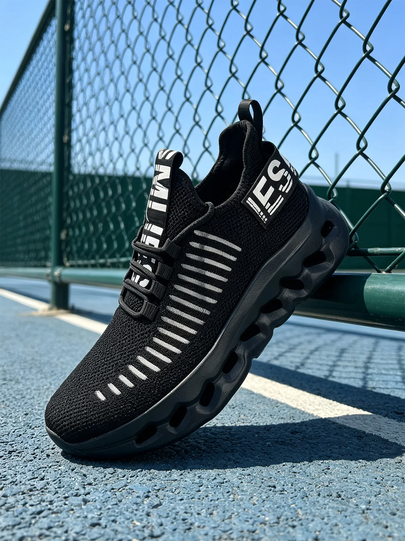 Fashion Mesh Running Shoes Men Women Breathable Lightweight Cushioned Sole Sports Gym Outdoor Training Sneakers for Summer Men's