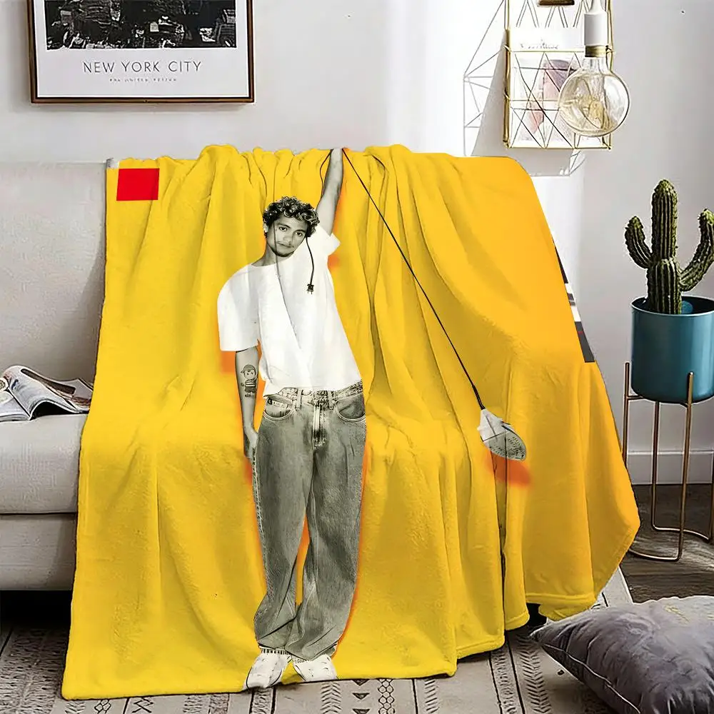 Pop Singer Dominic Fike Throw Lightweight Flannel Blanket Soft Skin-friendly for Summer Cooling